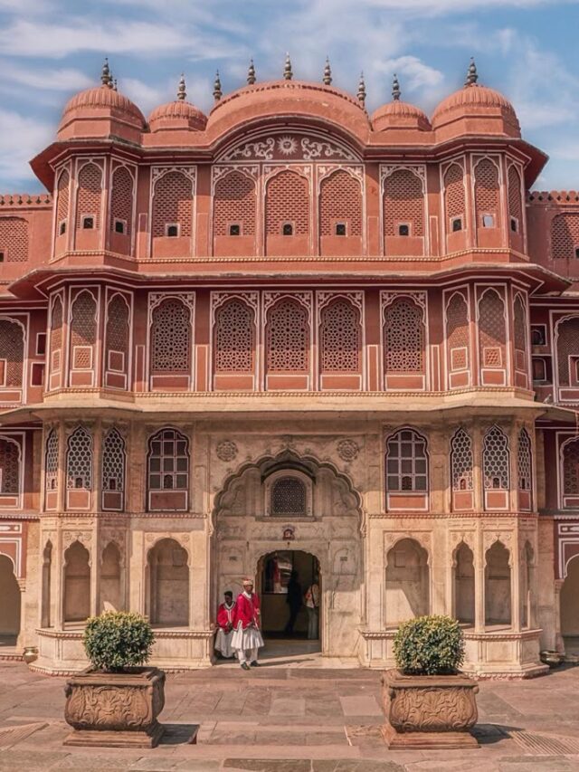 Hidden & Surprising Romantic Spots in City Palace Jaipur